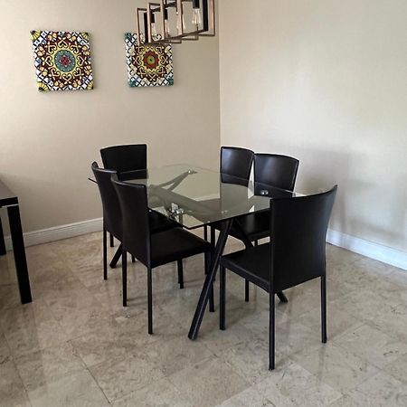 Renovated 2/2 Unit At Yacht Club/Aventura Apartment Exterior photo