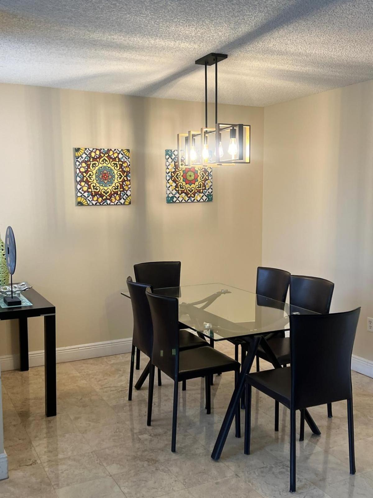 Renovated 2/2 Unit At Yacht Club/Aventura Apartment Exterior photo