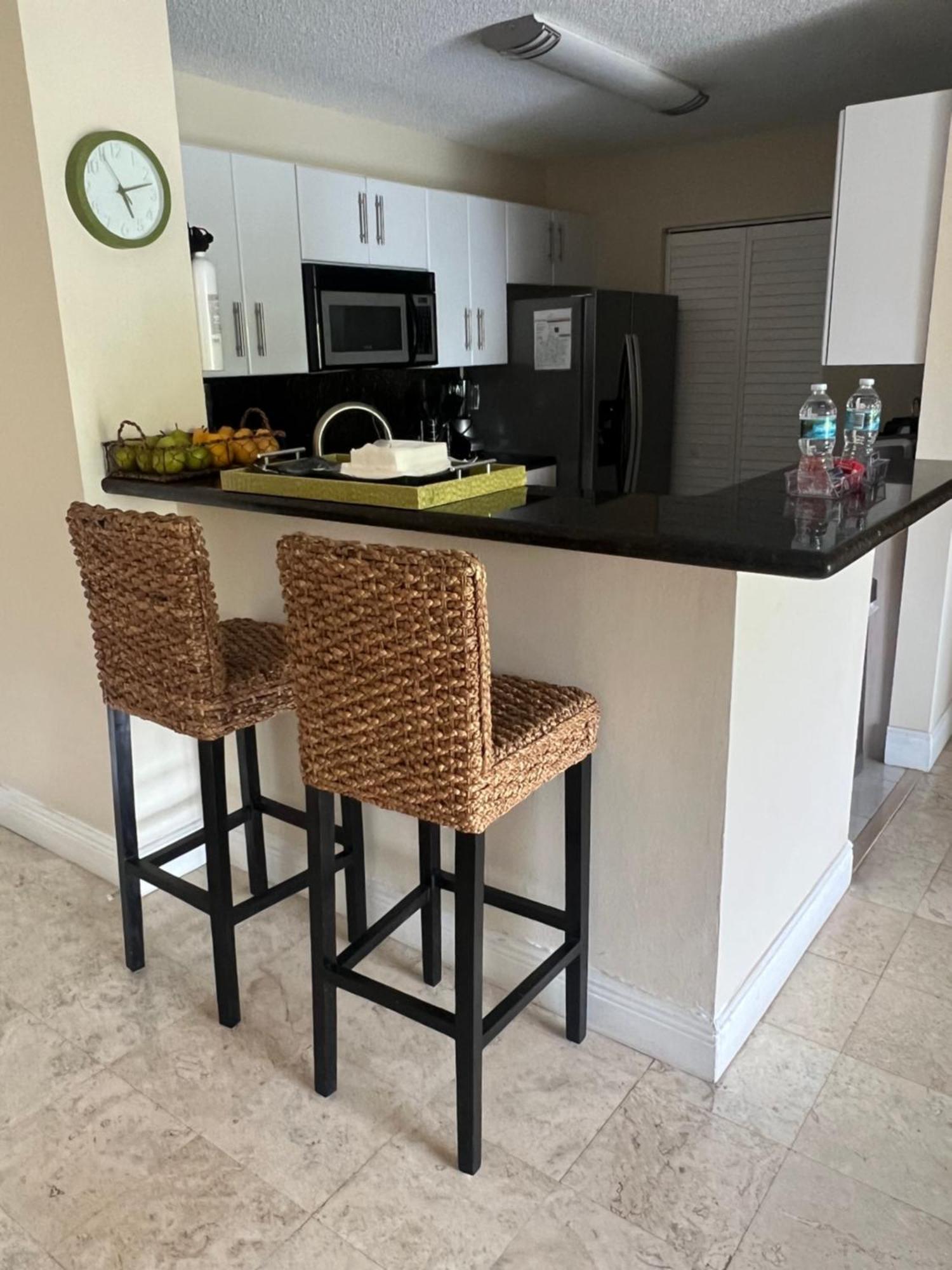 Renovated 2/2 Unit At Yacht Club/Aventura Apartment Exterior photo