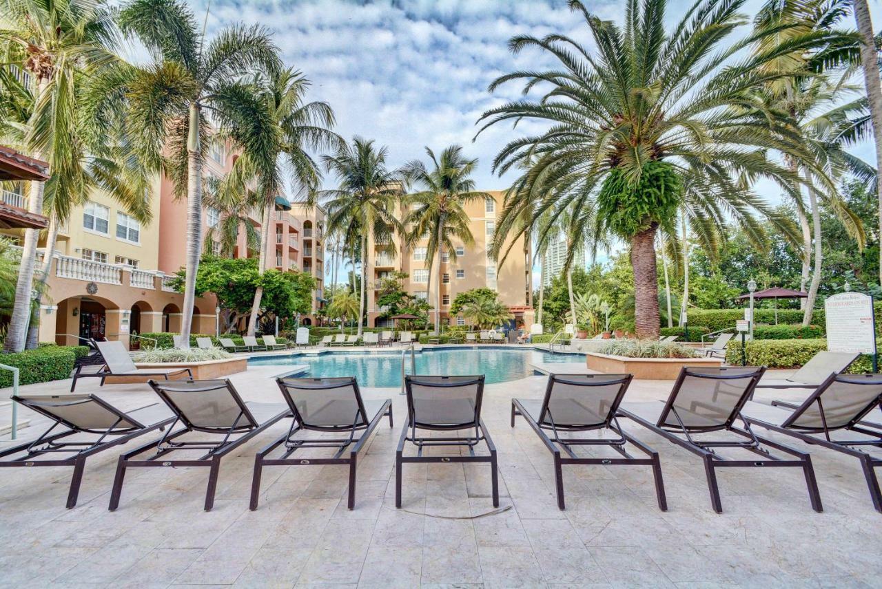 Renovated 2/2 Unit At Yacht Club/Aventura Apartment Exterior photo