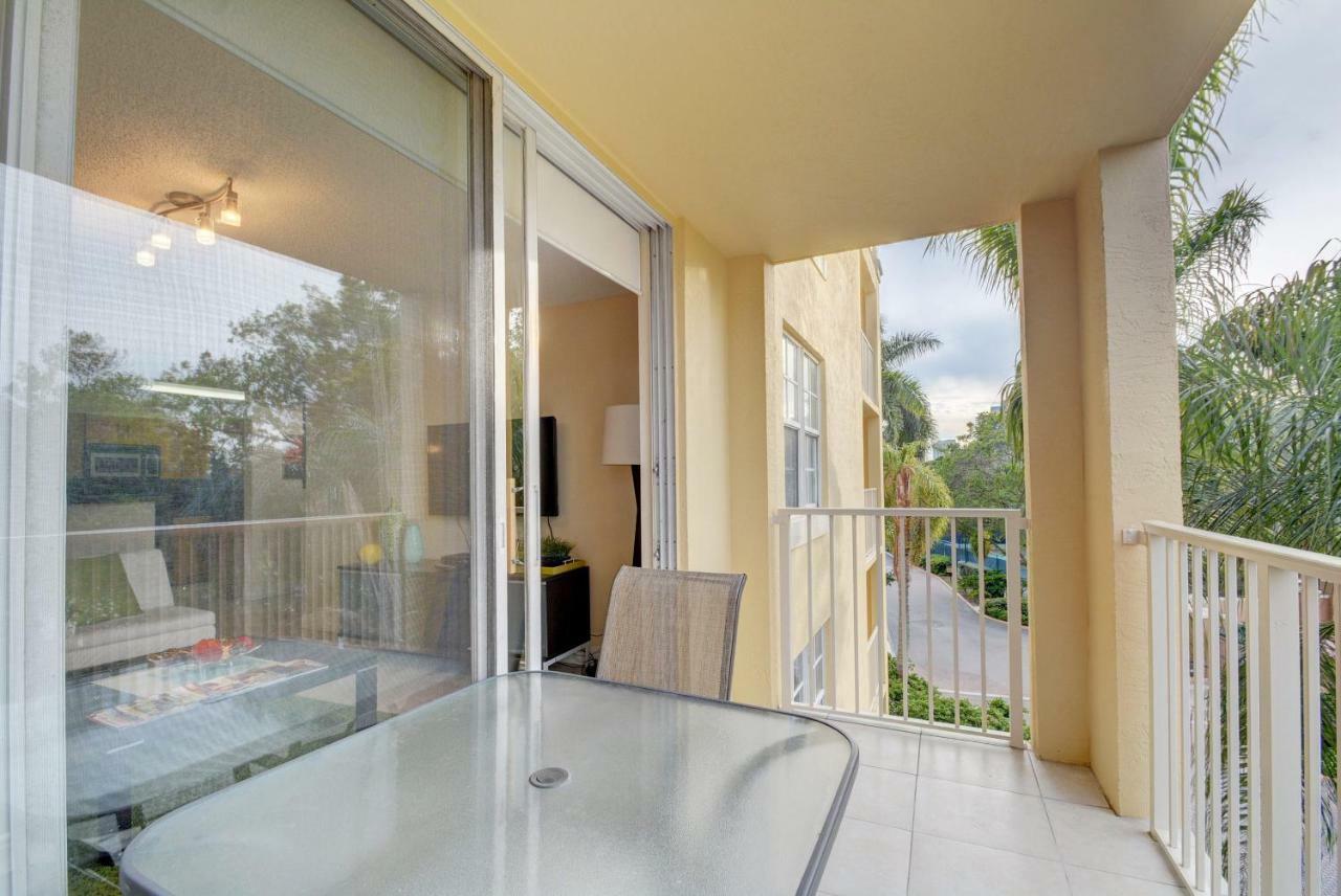 Renovated 2/2 Unit At Yacht Club/Aventura Apartment Exterior photo